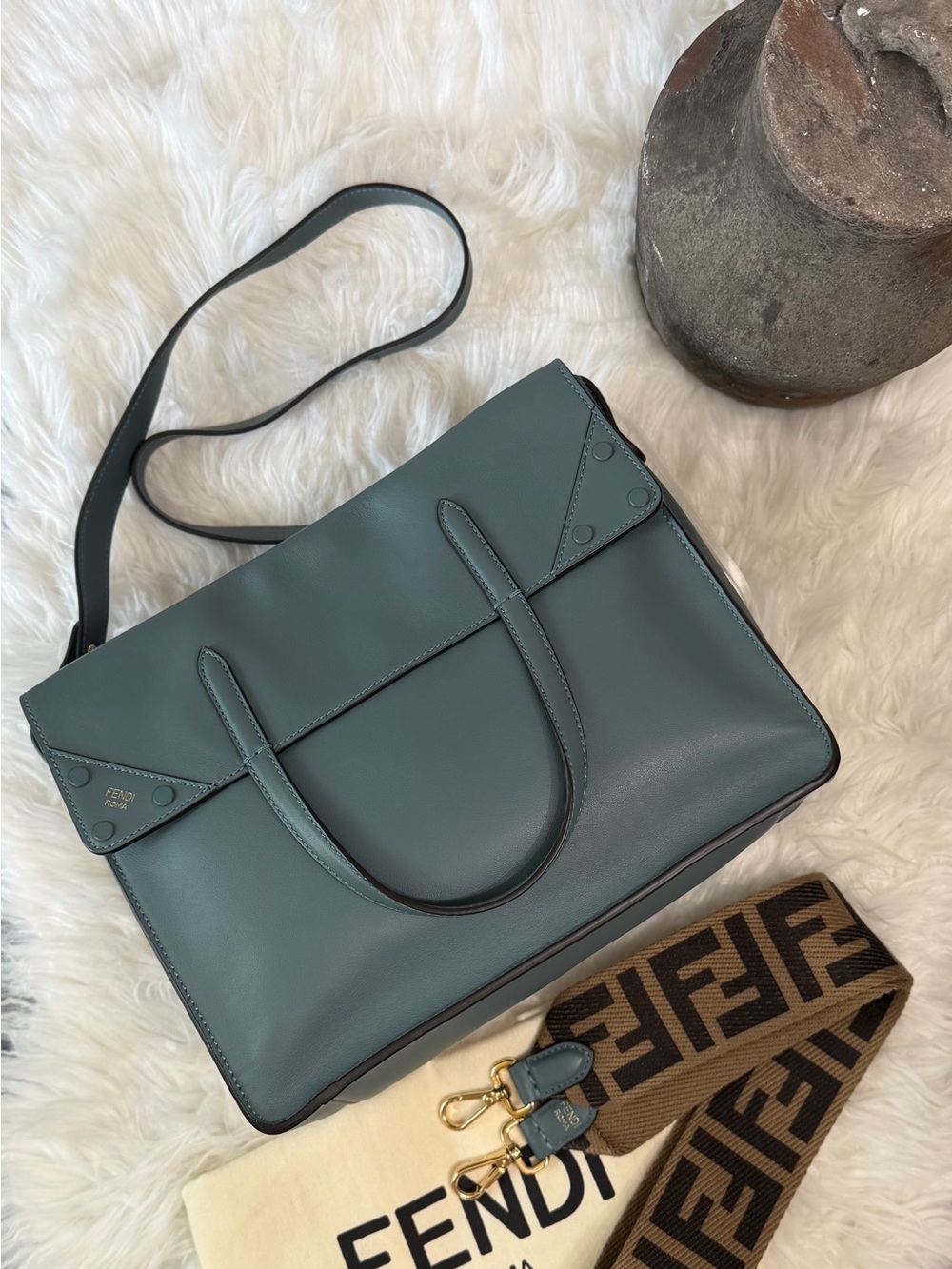 FENDI FLIP TOTE BAG